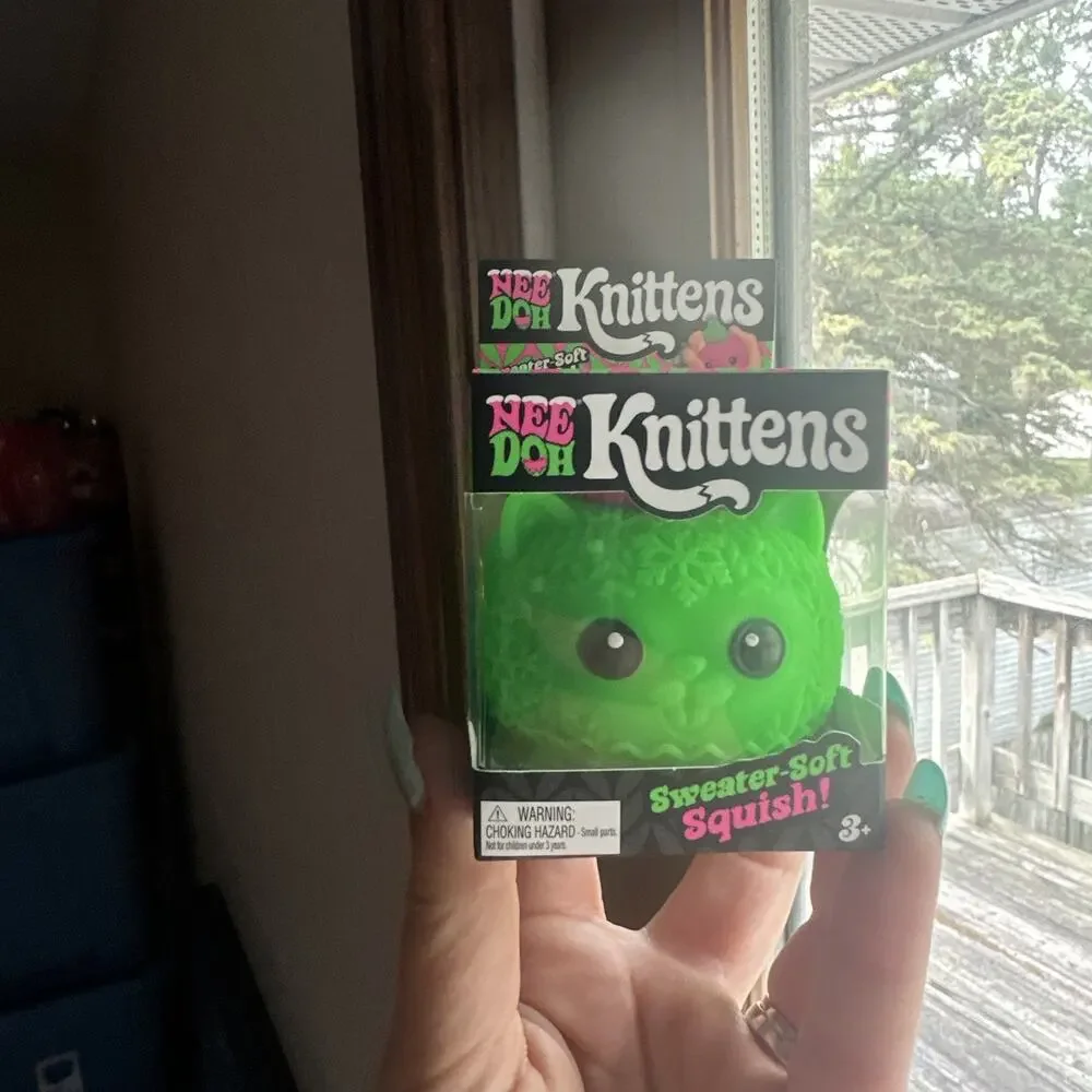 Schylling NeeDoh Christmas Sweater Knittens Green Kitty Squishy ULTRA RARE